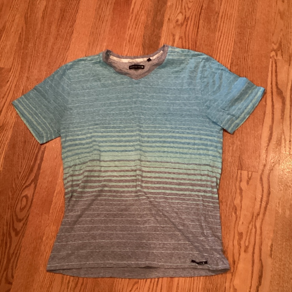 Ocean Current Blue and Gray Gradient Tee